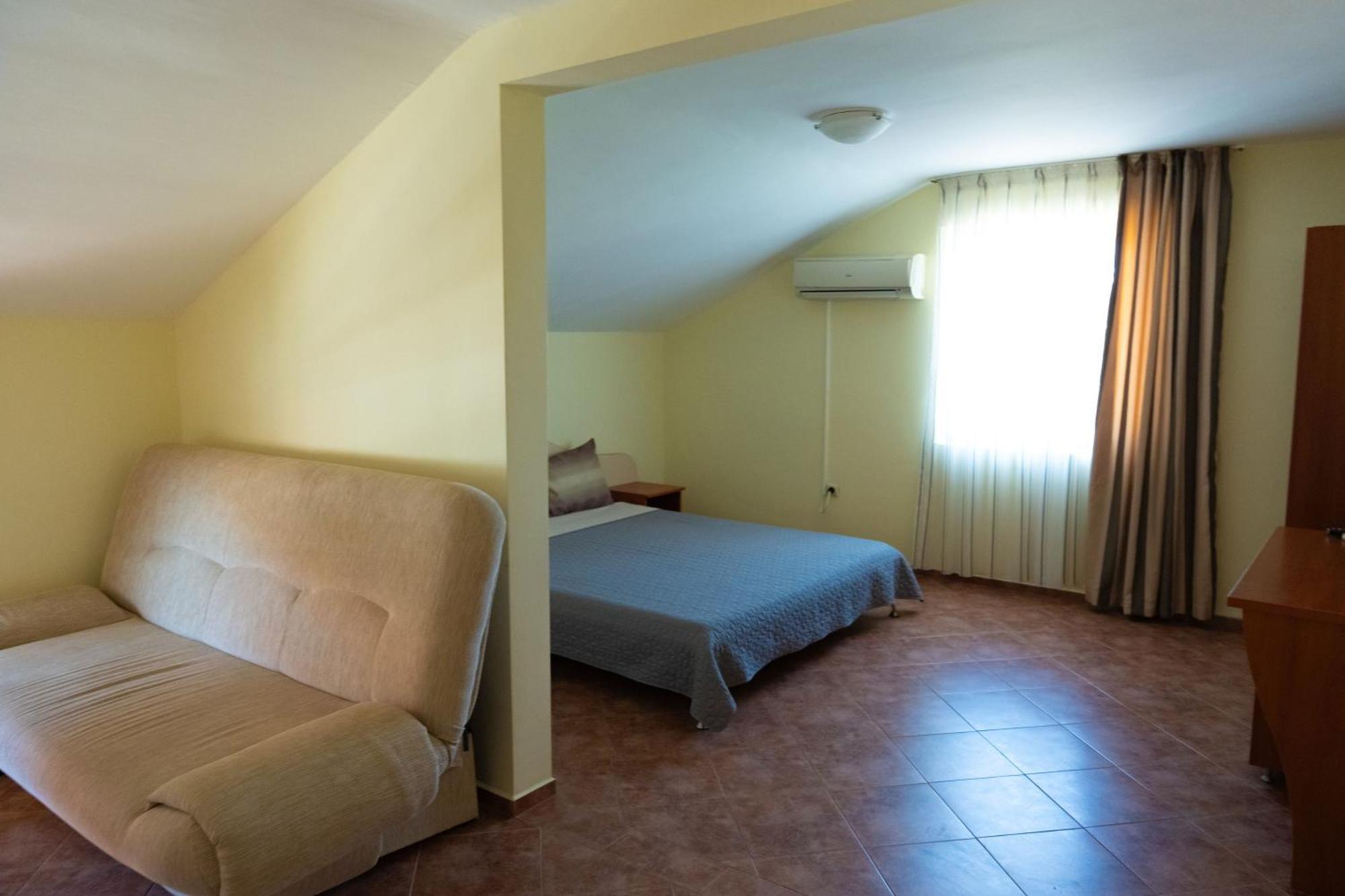 Zlatna Ribka Hotel Черноморец Екстериор снимка
