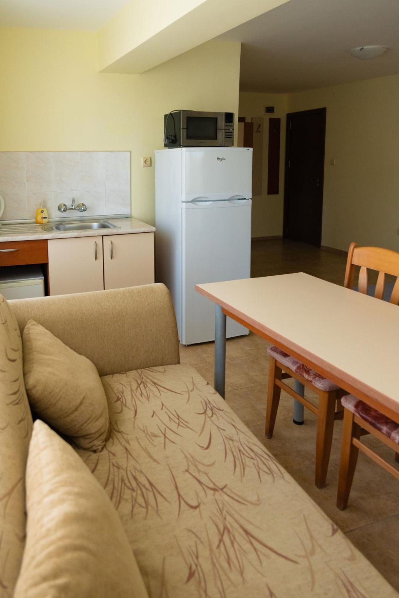 Zlatna Ribka Hotel Черноморец Екстериор снимка