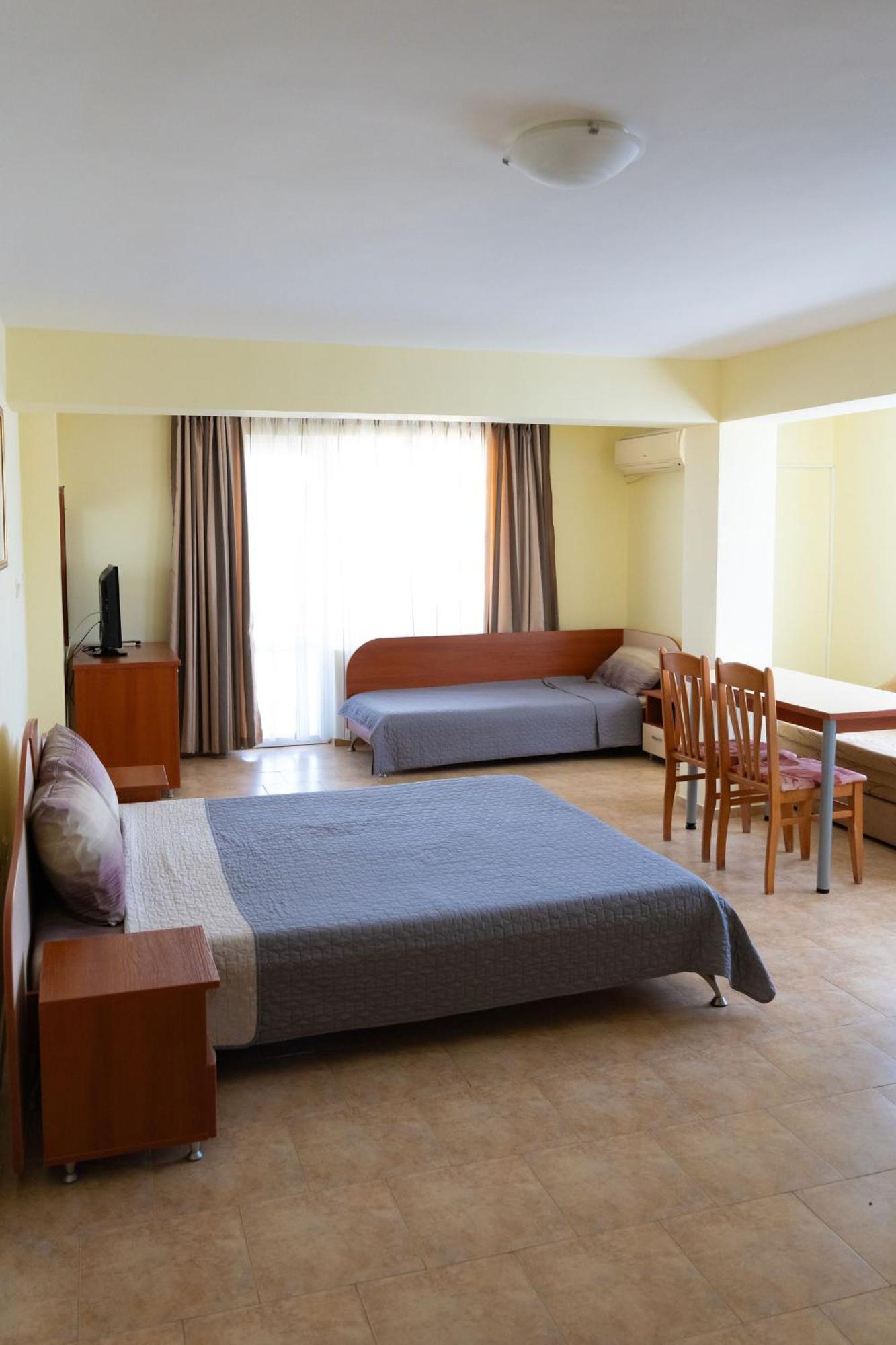 Zlatna Ribka Hotel Черноморец Екстериор снимка