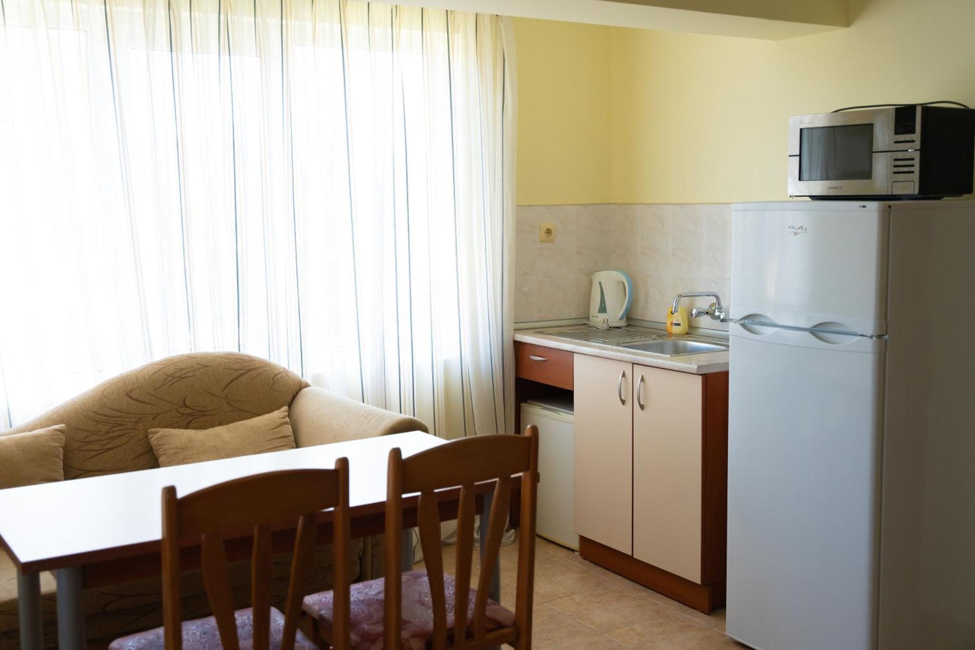 Zlatna Ribka Hotel Черноморец Екстериор снимка