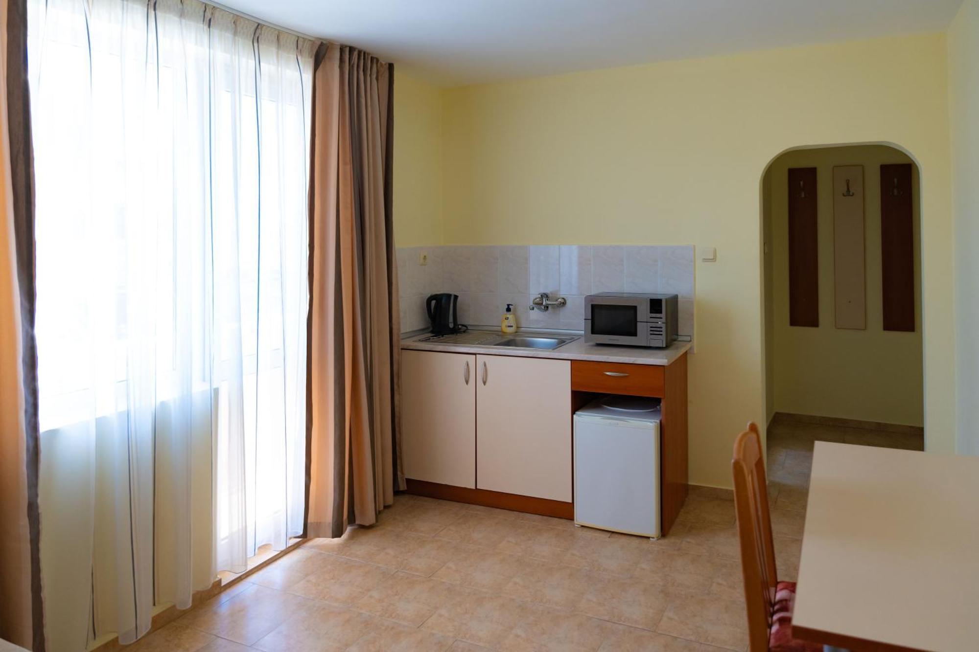 Zlatna Ribka Hotel Черноморец Екстериор снимка